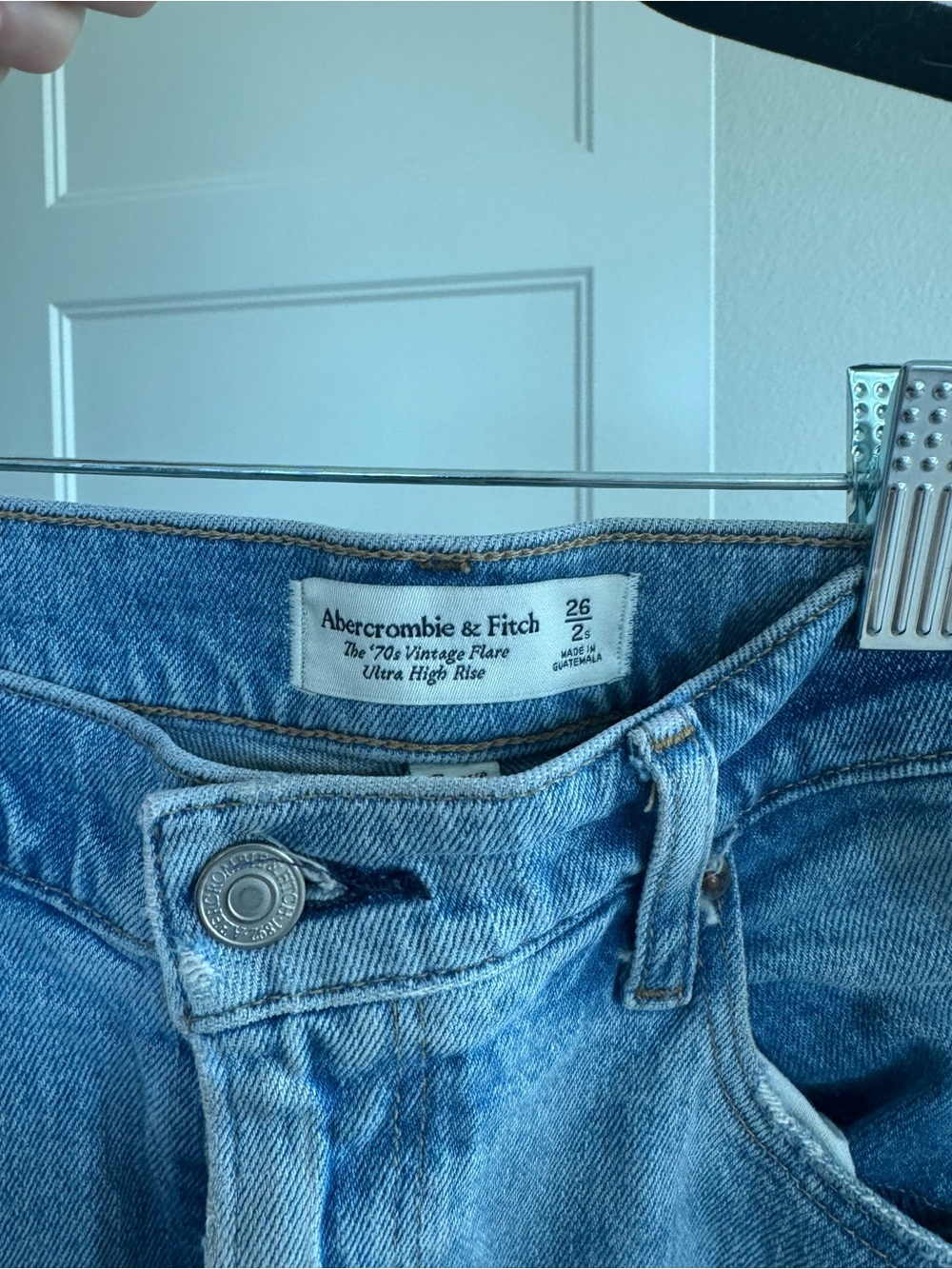 Abercrombie Curve Love Ultra High Rise 70s Vintage Flare Jeans